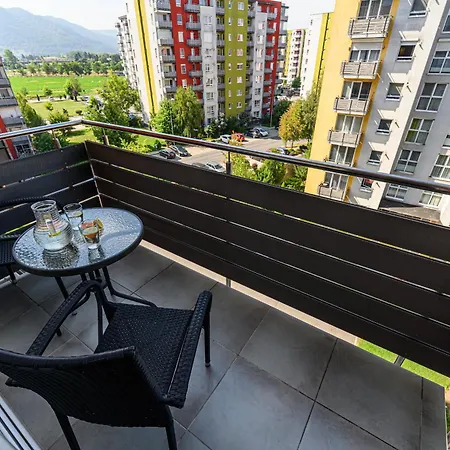 Luna | Mountain View & Parking | Sleeps 3 Апартаменты *