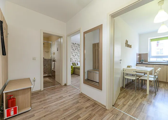 Luna | Mountain View & Parking | Sleeps 3 Апартаменты *